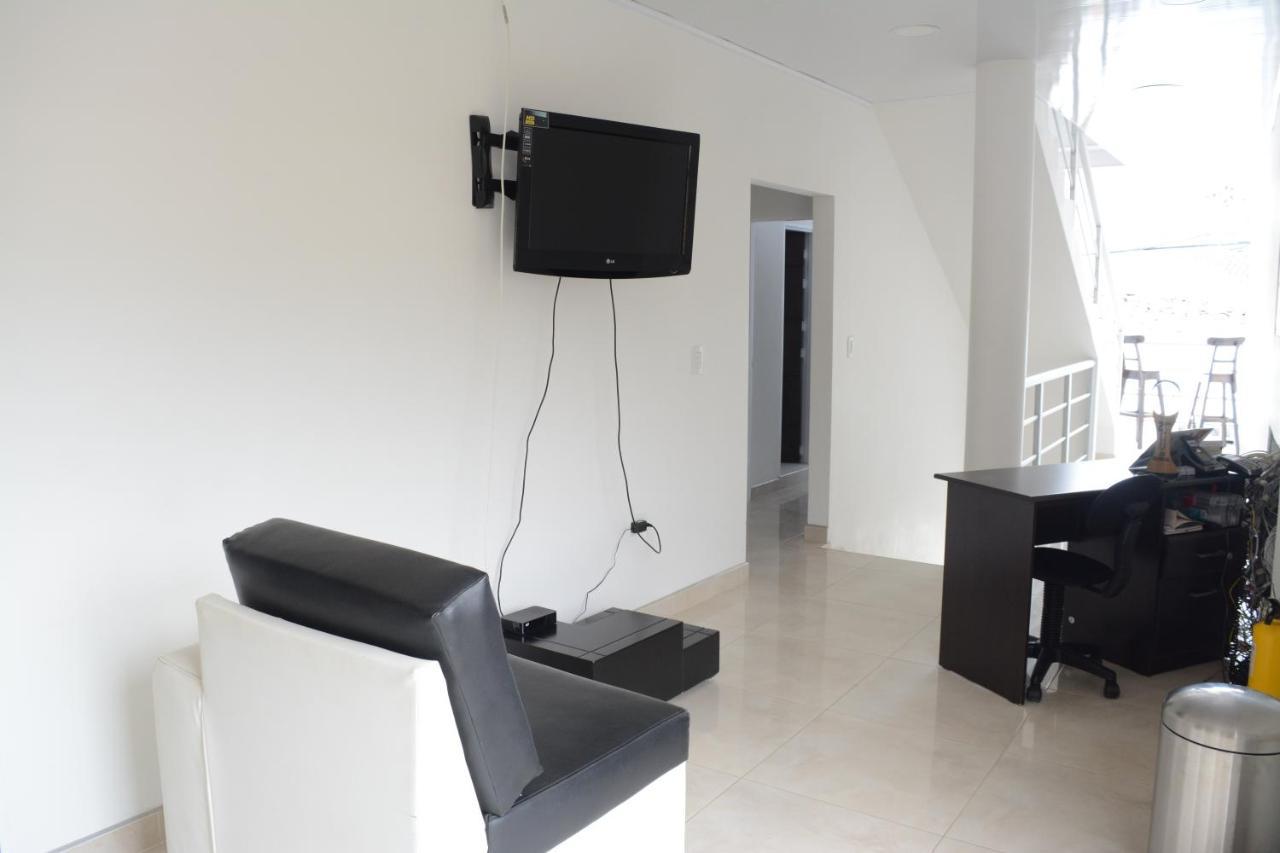 Hotel Brisas Del Norte Roldanillo المظهر الخارجي الصورة